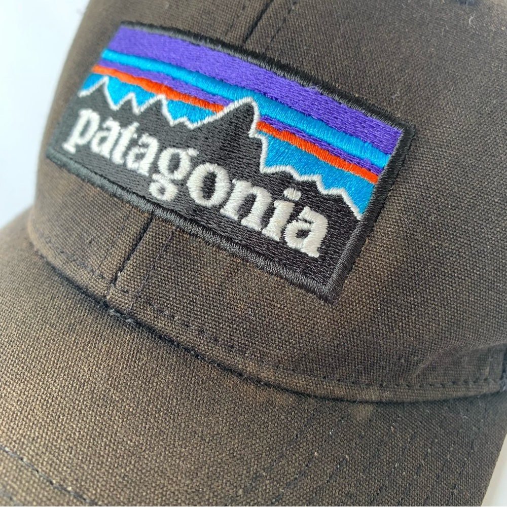 PATAGONIA P-6 LOGO TRUCKER HAT - Picture 12 of 12